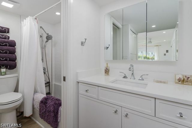 3420 Gulf Shore BLVD N 14, Naples, FL 34103