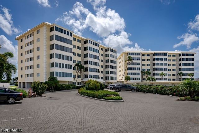 3420 Gulf Shore BLVD N 14, Naples, FL 34103