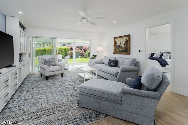 3420 Gulf Shore BLVD N 14, Naples, FL 34103