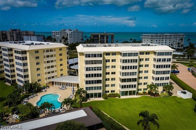 3420 Gulf Shore BLVD N 14, Naples, FL 34103