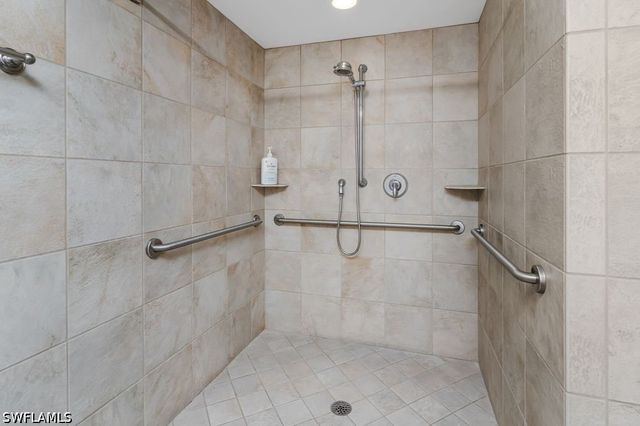 3420 Gulf Shore BLVD N 14, Naples, FL 34103
