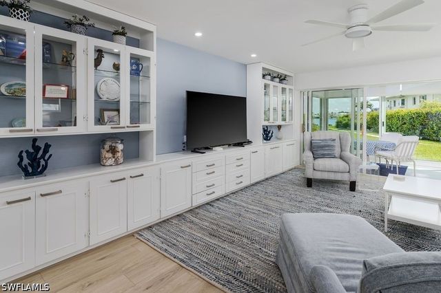 3420 Gulf Shore BLVD N 14, Naples, FL 34103