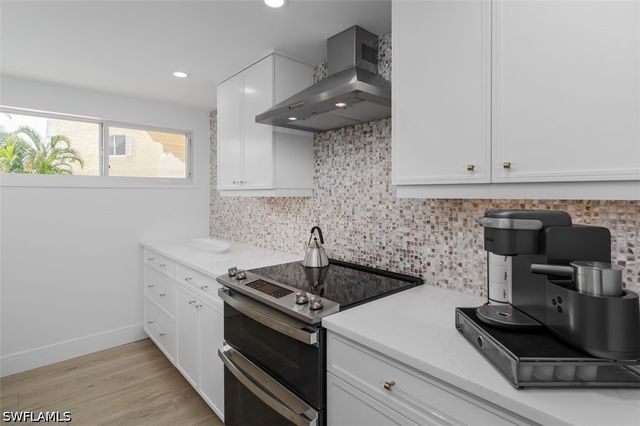 3420 Gulf Shore BLVD N 14, Naples, FL 34103