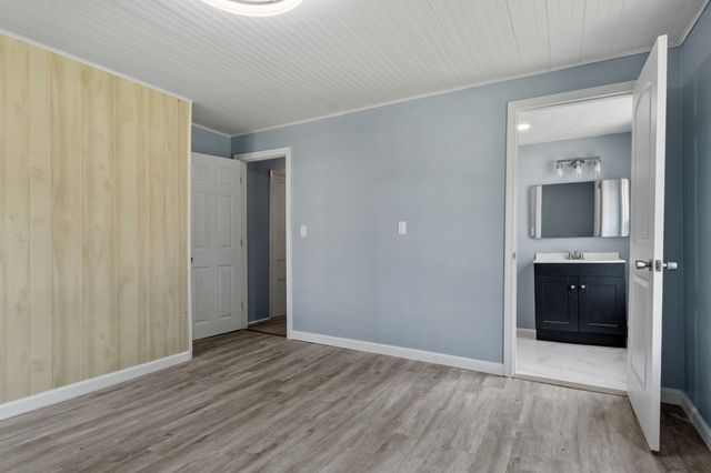 124 Southbridge Rd, Warren, MA 01083