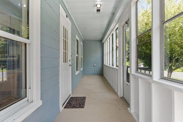 124 Southbridge Rd, Warren, MA 01083