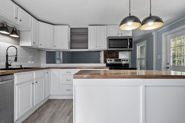 124 Southbridge Rd, Warren, MA 01083