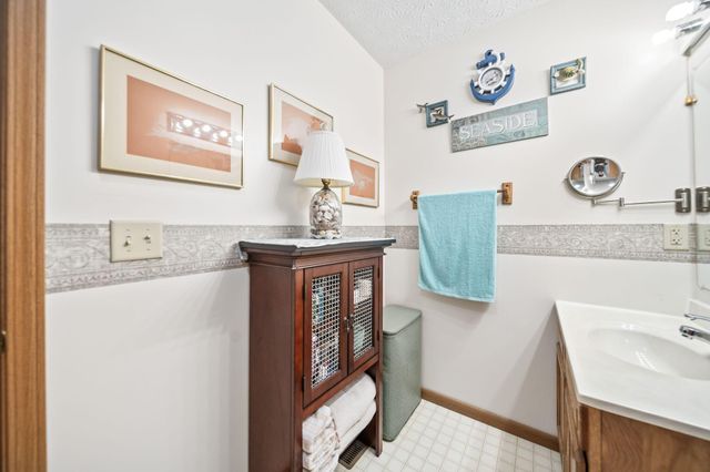 365 Lechner Avenue, Columbus, OH 43223