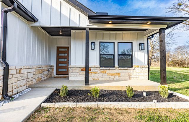 201 Grandview Street, Cleburne, TX 76031