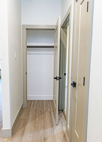 201 Grandview Street, Cleburne, TX 76031