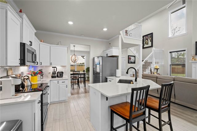 2 Cannich Circle, Bella Vista, AR 72715