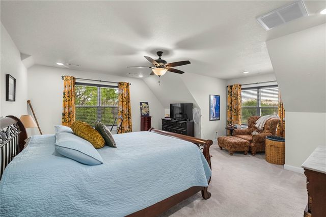 2 Cannich Circle, Bella Vista, AR 72715