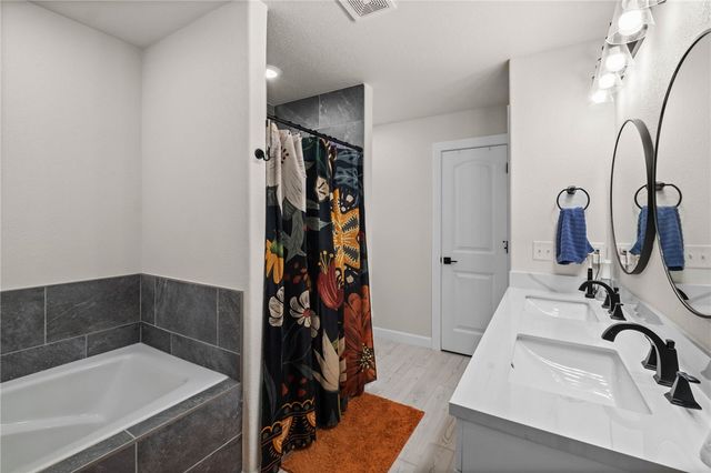 2 Cannich Circle, Bella Vista, AR 72715