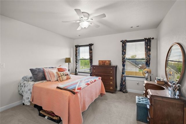 2 Cannich Circle, Bella Vista, AR 72715