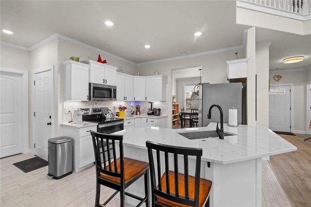 2 Cannich Circle, Bella Vista, AR 72715