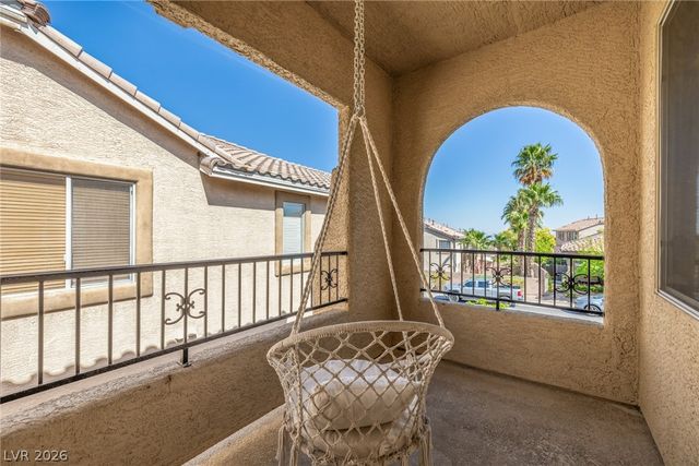 637 Jade Cliffs Lane, Las Vegas, NV 89144