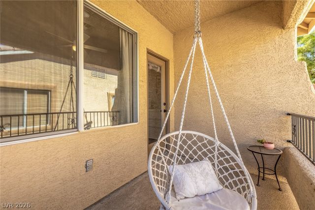 637 Jade Cliffs Lane, Las Vegas, NV 89144