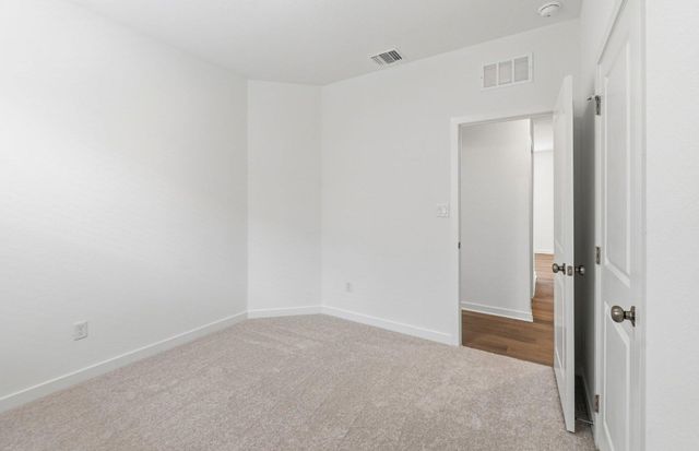 253 Elk Ave, San Marcos, TX 78666