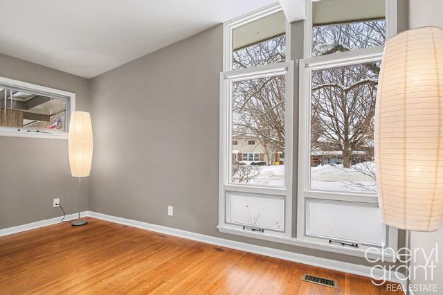 1508 Pinecrest Avenue SE, Grand Rapids, MI 49506