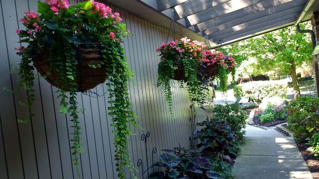 1508 Pinecrest Avenue SE, Grand Rapids, MI 49506