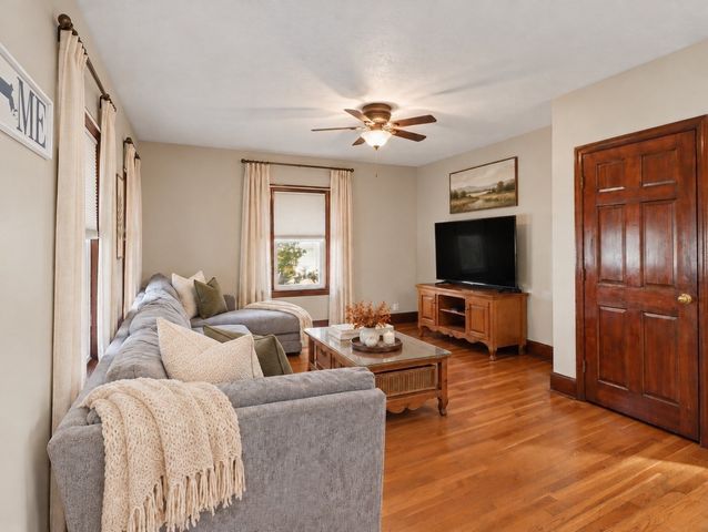30 Baldwin Street, Easton, MA 02356