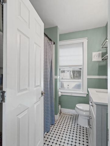 30 Baldwin Street, Easton, MA 02356