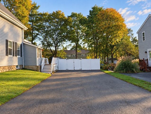 30 Baldwin Street, Easton, MA 02356