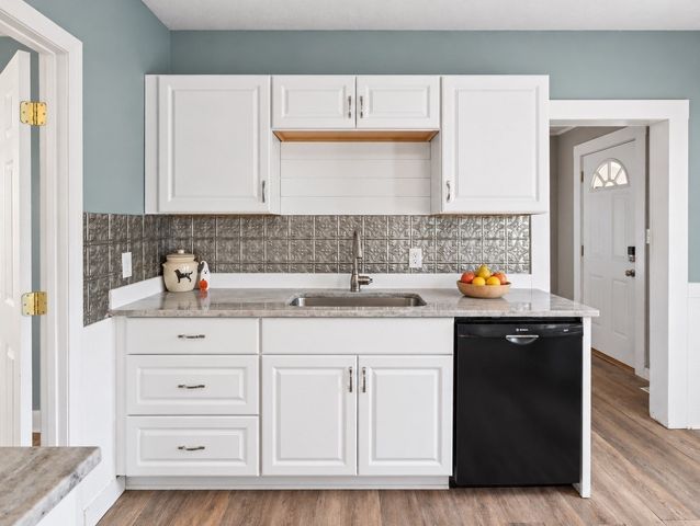 30 Baldwin Street, Easton, MA 02356