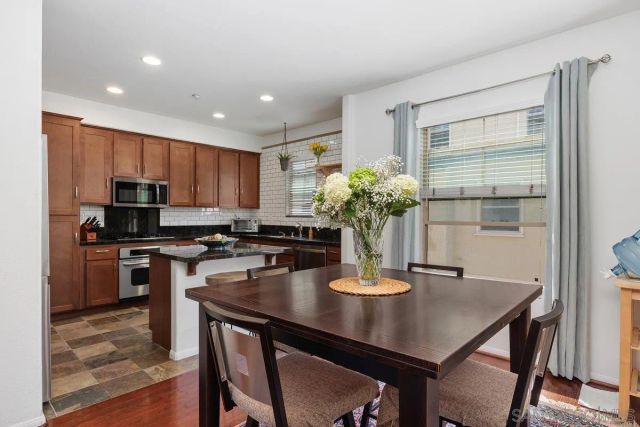 2443 Longstaff Ct., San Marcos, CA 92078