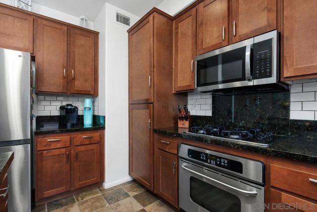 2443 Longstaff Ct., San Marcos, CA 92078