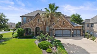 201 Aria DR, Lakeway, TX 78738
