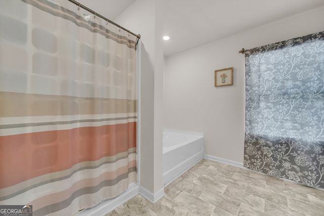 135 Starbuck Parkway, Pendergrass, GA 30567