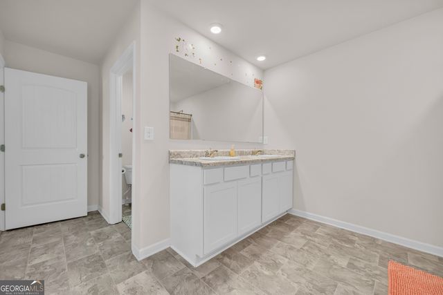 135 Starbuck Parkway, Pendergrass, GA 30567