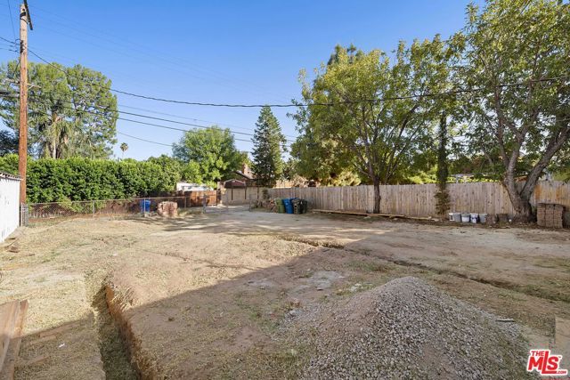 5636 Lindley Avenue, Encino (los Angeles), CA 91316
