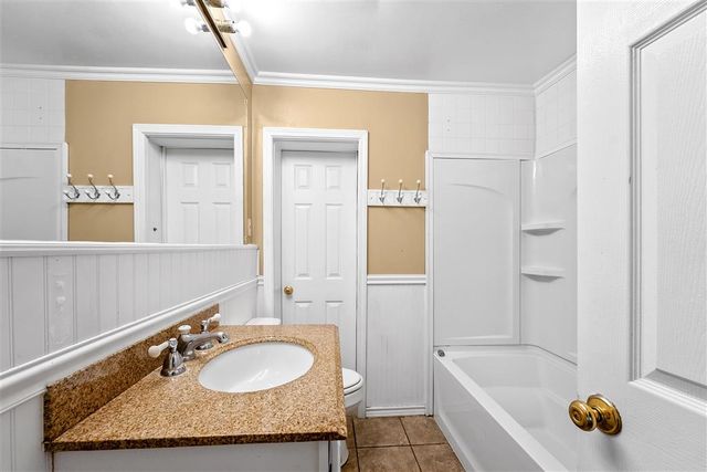 111 Irvin Street, Lake Charles, LA 70605