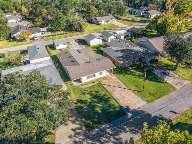 111 Irvin Street, Lake Charles, LA 70605