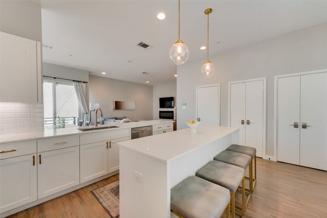 2107 Bennett Avenue 10, Dallas, TX 75206