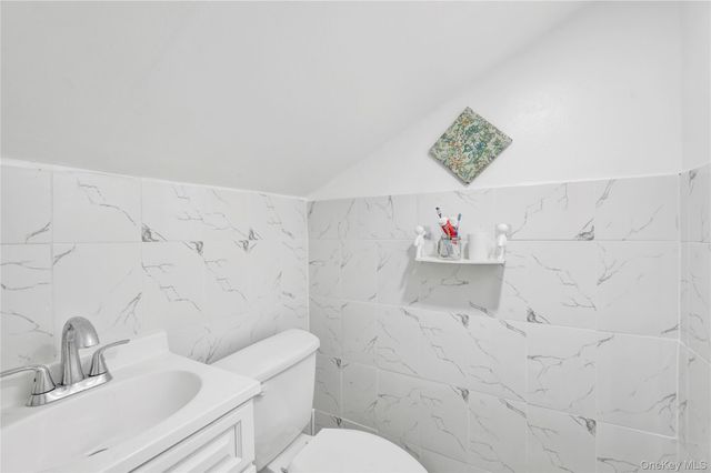 88-37 187th Street, Hollis, NY 11423