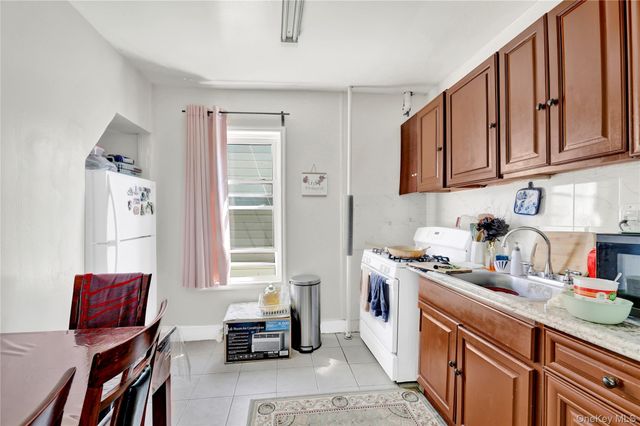 88-37 187th Street, Hollis, NY 11423