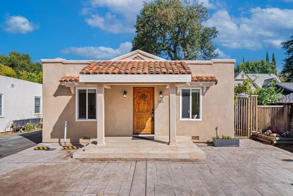 961 Channing Avenue, Palo Alto, CA 94301