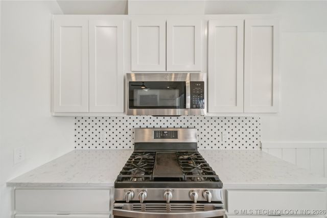 27712 E 107th Street S, Coweta, OK 74429