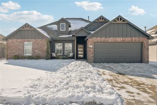 27712 E 107th Street S, Coweta, OK 74429