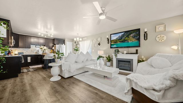 2883 Presley Avenue, Grand Junction, CO 81501