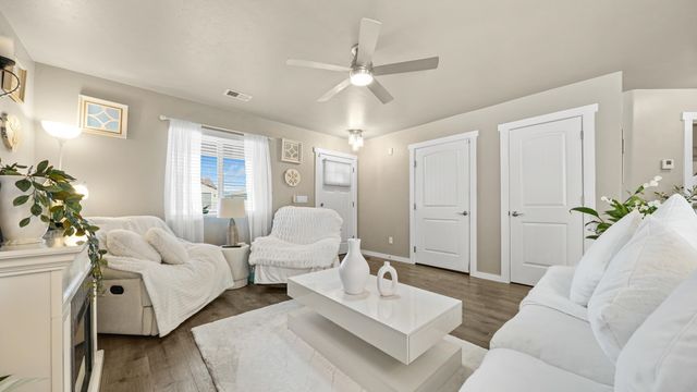 2883 Presley Avenue, Grand Junction, CO 81501