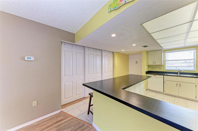 3983 MACEACHEN BOULEVARD 434, Sarasota, FL 34233