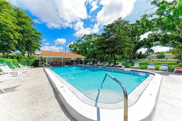 3983 MACEACHEN BOULEVARD 434, Sarasota, FL 34233