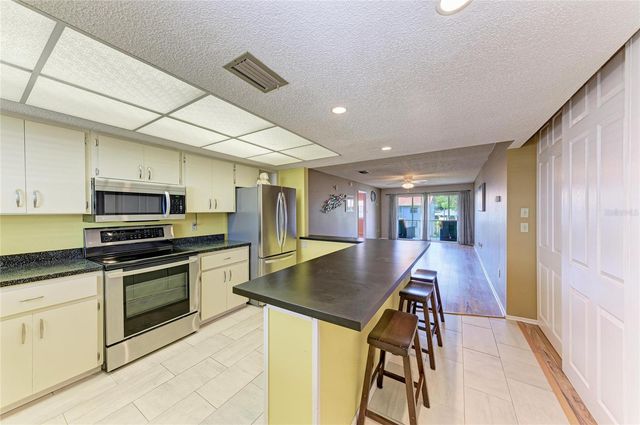 3983 MACEACHEN BOULEVARD 434, Sarasota, FL 34233