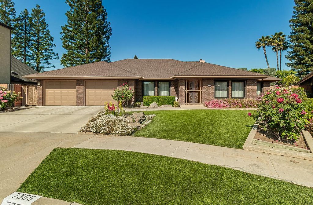 Image 1 of property listing at 7355 N Pacific Avenue, Fresno, CA 93711