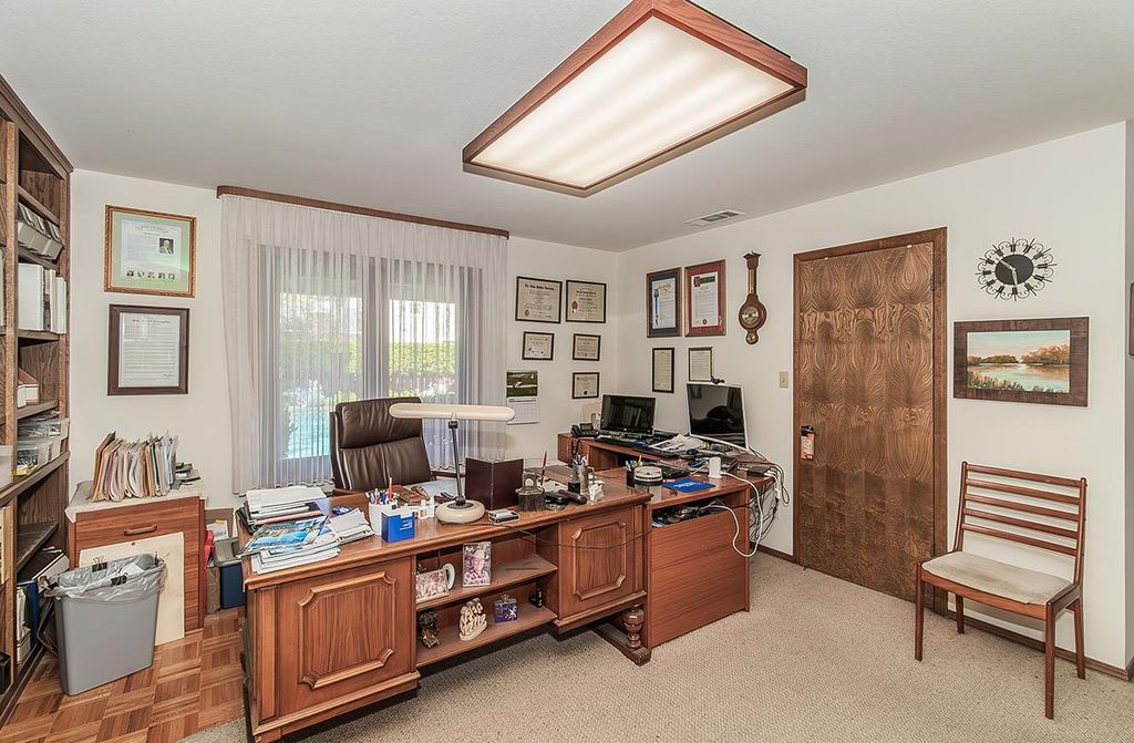 Image 32 of property listing at 7355 N Pacific Avenue, Fresno, CA 93711