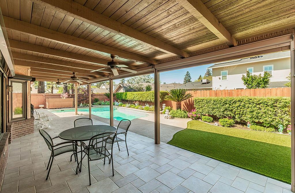 Image 37 of property listing at 7355 N Pacific Avenue, Fresno, CA 93711