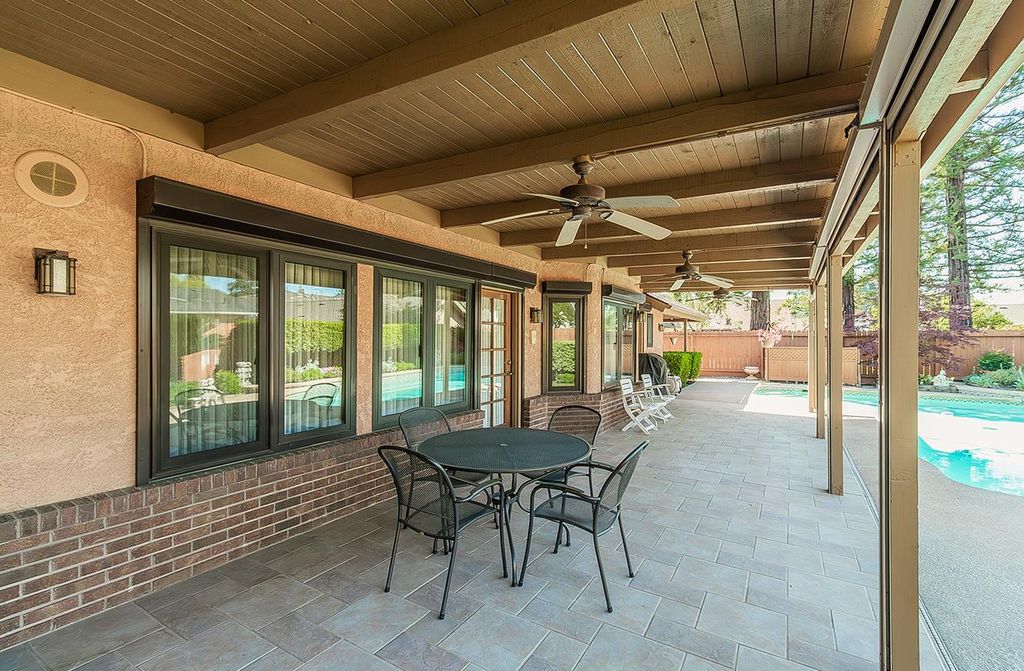 Image 38 of property listing at 7355 N Pacific Avenue, Fresno, CA 93711